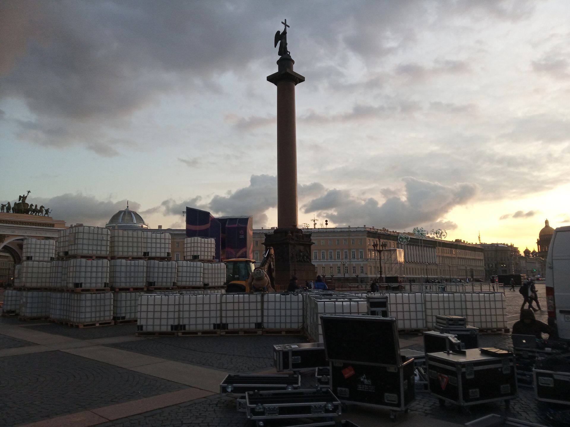 Еврокуб 1000 л купить в СПб и Лен. области. Компания ВодоВозоф